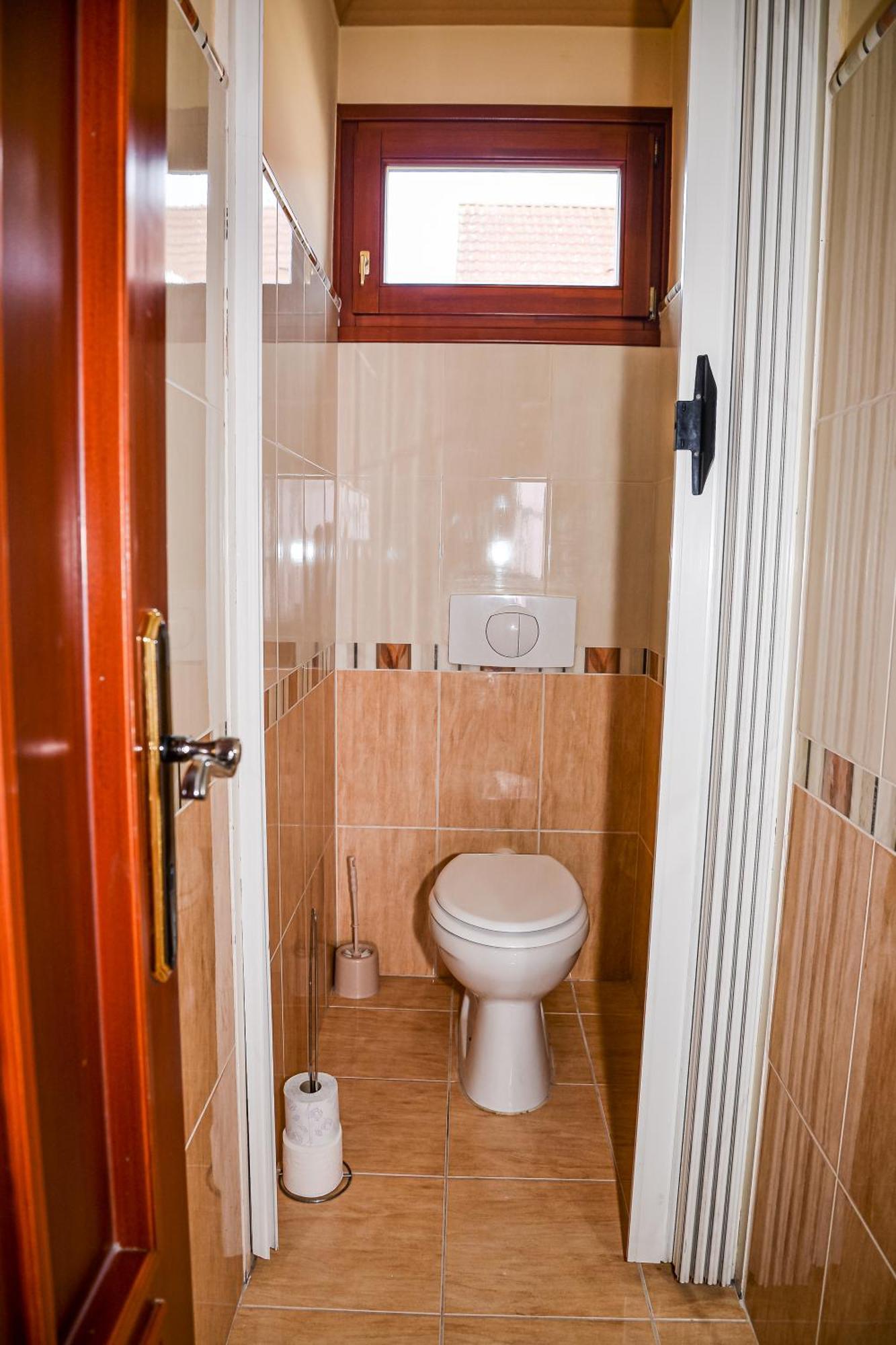 Hajnal Apartman Hajduszoboszlo Exterior photo
